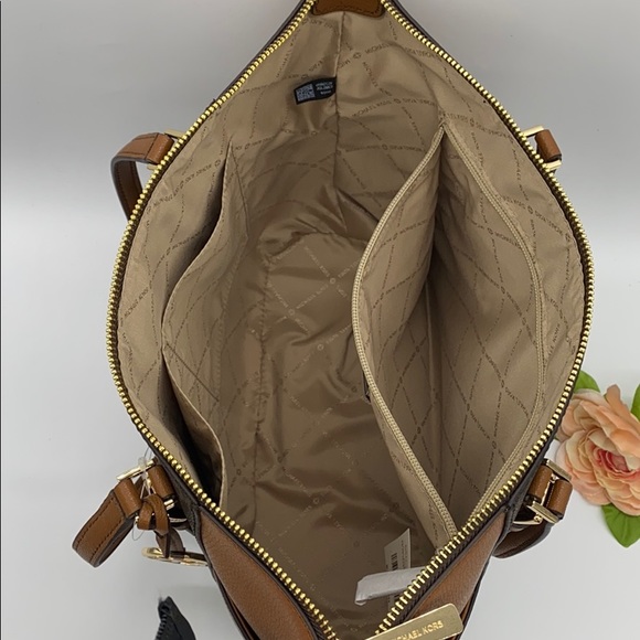 MICHAEL KORS CHARLOTTE LARGE TOP ZIP TOTE BROWN - Picture 11 of 16